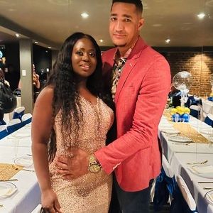 Meet your Posher, Negra